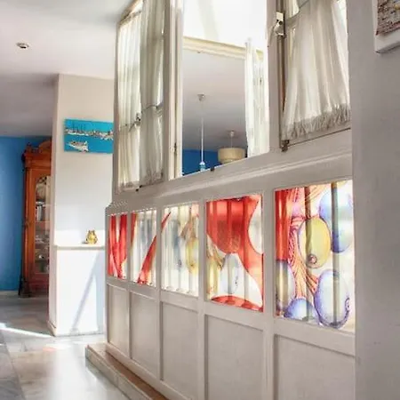Penthouse With Large Terrace In Center Of 아파트 *